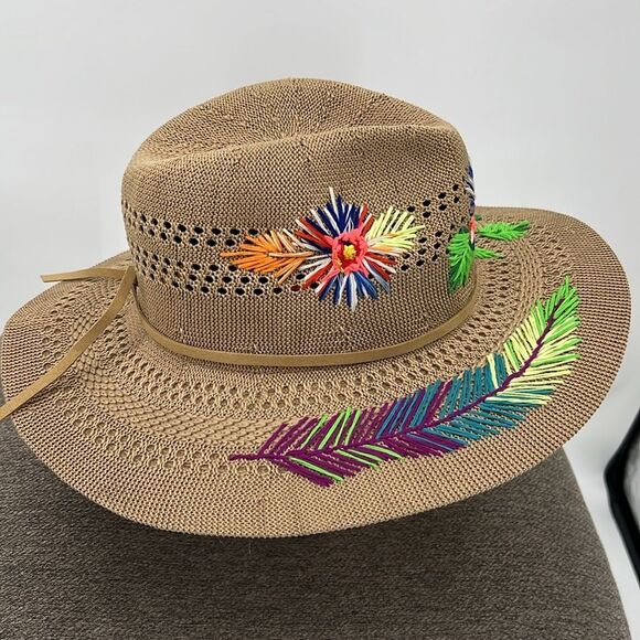 Embroidered Hat - Picture 5 of 6